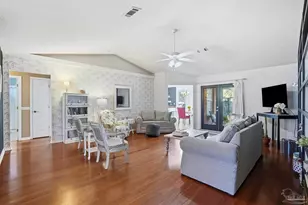 10108 Crest Ridge Dr, Pensacola, FL 32514 - Photo 4