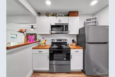 222 Henry St, Pensacola, FL 32507 - Photo 6