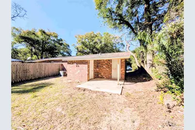 23 Redwood Cir #B, Pensacola, FL 32506 - Photo 4