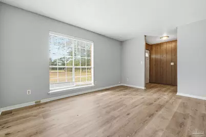 6430 W 9 Mile Rd, Pensacola, FL 32526 - Photo 4