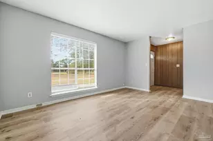 6430 W 9 Mile Rd, Pensacola, FL 32526 - Photo 4