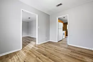 6430 W 9 Mile Rd, Pensacola, FL 32526 - Photo 6