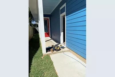 605 S N St, Pensacola, FL 32502 - Photo 2