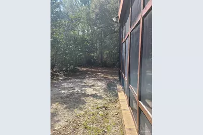 3023 Laurel Dr, Gulf Breeze, FL 32563 - Photo 10