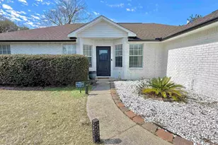 3101 Lost Creek Dr, Cantonment, FL 32533 - Photo 10