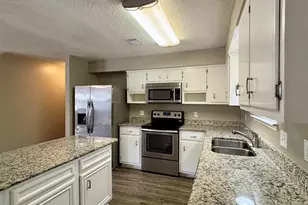 2912 Breckenridge Dr, Pensacola, FL 32526 - Photo 8