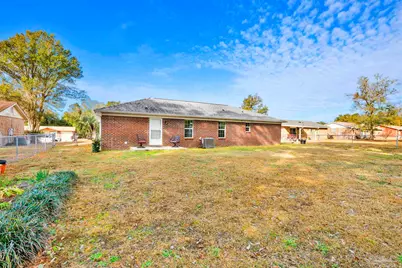 2794 King St, Pensacola, FL 32526 - Photo 22