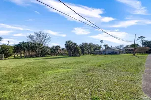 1009 Harbourview Cir, Pensacola, FL 32507 - Photo 1