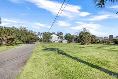 1009 Harbourview Cir, Pensacola, FL 32507 - Photo 8