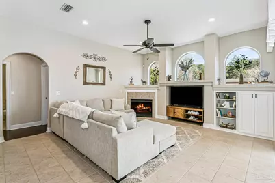 2099 Juno Cir, Pensacola, FL 32526 - Photo 10