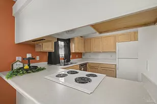 810 Hanover Dr, Pensacola, FL 32526 - Photo 16