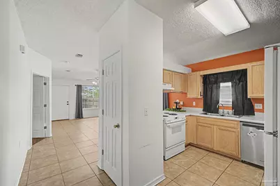 810 Hanover Dr, Pensacola, FL 32526 - Photo 8