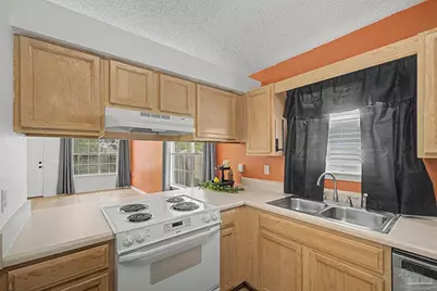 810 Hanover Dr, Pensacola, FL 32526 - Photo 18