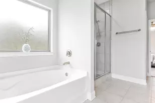 8016 Woodbrook Rd, Pensacola, FL 32526 - Photo 18