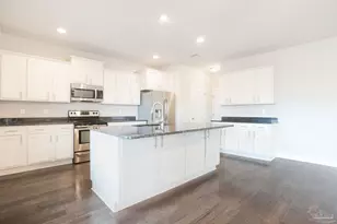 8016 Woodbrook Rd, Pensacola, FL 32526 - Photo 10