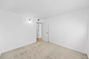 922 Monclair Rd, Pensacola, FL 32505 - Photo 12