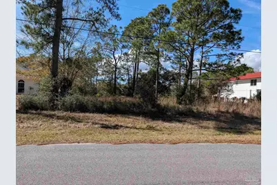 2649 San Clemente Dr, Milton, FL 32583 - Photo 2