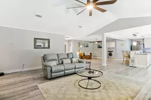 2004 Peregrine Ct, Pensacola, FL 32506 - Photo 8