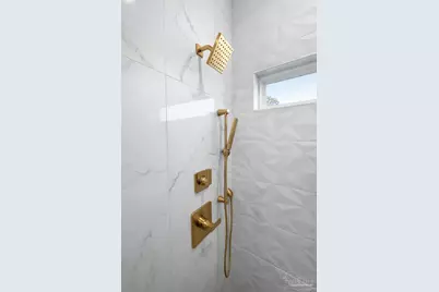 606 E Leonard St, Pensacola, FL 32503 - Photo 12