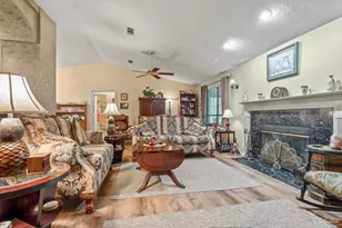 6136 Arnies Way, Milton, FL 32570 - Photo 4