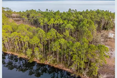 1171 Oyster Bay Dr, Milton, FL 32583 - Photo 8