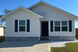 6235 June Bug Dr, Milton, FL 32583 - Photo 1