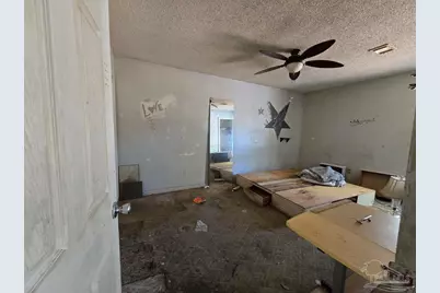 10598 Kansas Ave, Milton, FL 32583 - Photo 14