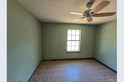 5833 Princeton Dr, Pensacola, FL 32526 - Photo 6