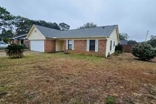 4785 Tami Ln, Pensacola, FL 32526 - Photo 2