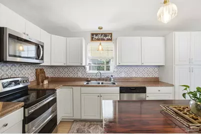 5471 Bonanza Dr, Gulf Breeze, FL 32563 - Photo 16