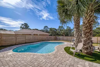 4401 N 12th Ave, Pensacola, FL 32503 - Photo 2