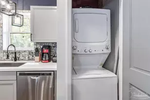 107 D St, Pensacola, FL 32502 - Photo 34