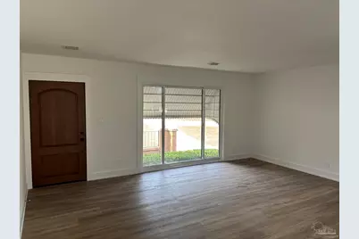 3600 Forest Glen Dr, Pensacola, FL 32504 - Photo 2