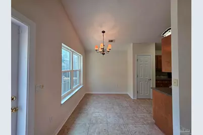 6204 Pomeral Summit, Milton, FL 32570 - Photo 10