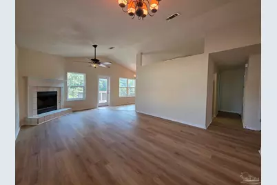 6204 Pomeral Summit, Milton, FL 32570 - Photo 4