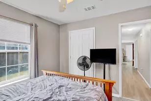 1984 Ambassador Dr, Gulf Breeze, FL 32563 - Photo 18