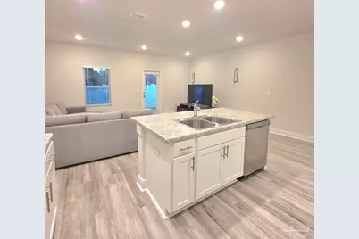 710-B Giese Ln, Pensacola, FL 32506 - Photo 6