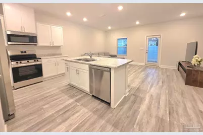 710-B Giese Ln, Pensacola, FL 32506 - Photo 4