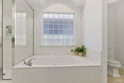 1233 Autumn Breeze Cir, Gulf Breeze, FL 32563 - Photo 24