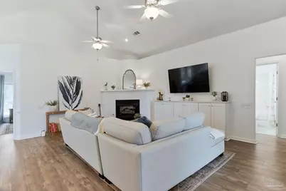 1233 Autumn Breeze Cir, Gulf Breeze, FL 32563 - Photo 10