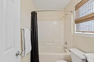 1310 Redwood Ln, Gulf Breeze, FL 32563 - Photo 32