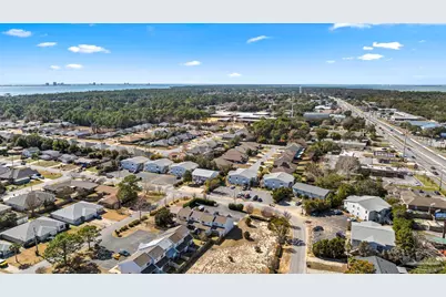 1310 Redwood Ln, Gulf Breeze, FL 32563 - Photo 42