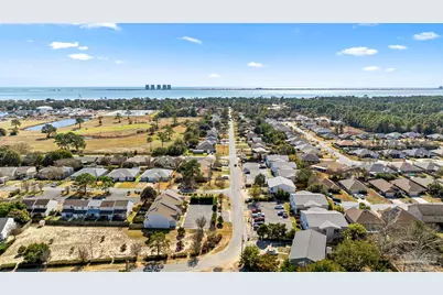 1310 Redwood Ln, Gulf Breeze, FL 32563 - Photo 40