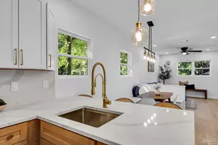 1613 E De Soto St, Pensacola, FL 32501 - Photo 16