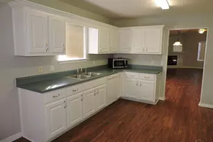 1897 Gulf Bay Ln, Pensacola, FL 32506 - Photo 4