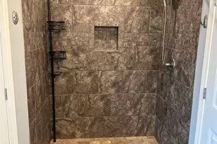 2413 Spur Ln, Gulf Breeze, FL 32563 - Photo 16