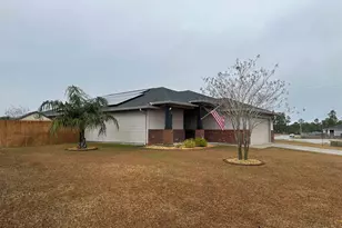 2413 Spur Ln, Gulf Breeze, FL 32563 - Photo 2