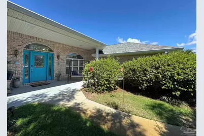 1757 Brooke Beach Dr, Navarre, FL 32566 - Photo 4