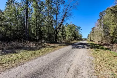 1A Hatfield Ln, Pace, FL 32571 - Photo 4