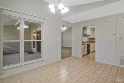 3020 Cedarwood Village Ln, Pensacola, FL 32514 - Photo 4